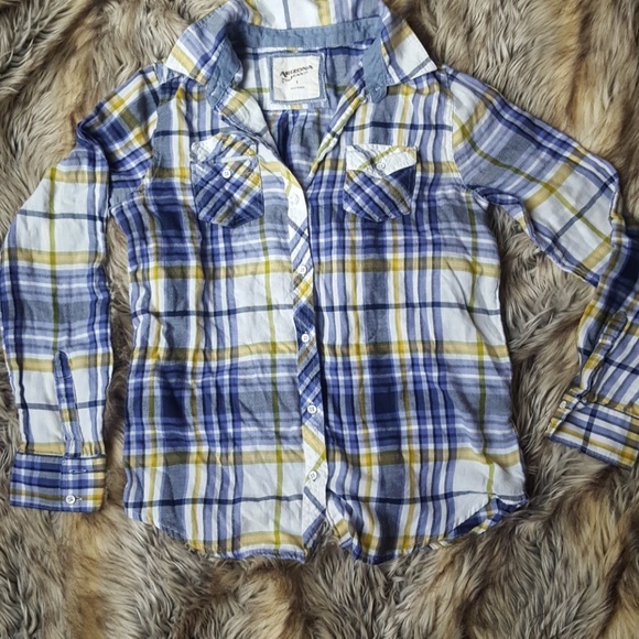 Flannel button up - Picture 1 of 3